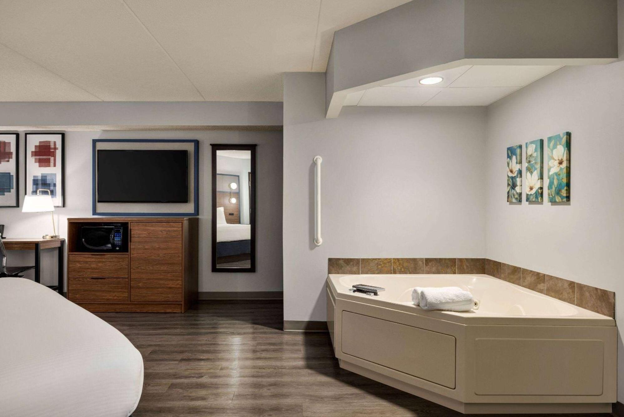 Americinn By Wyndham Lincoln South Dış mekan fotoğraf